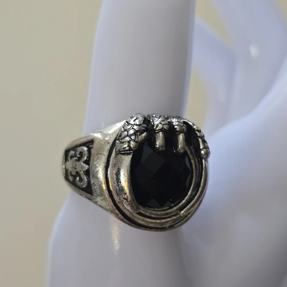 Silver-Tone Black Stone Claw Ring Size 10